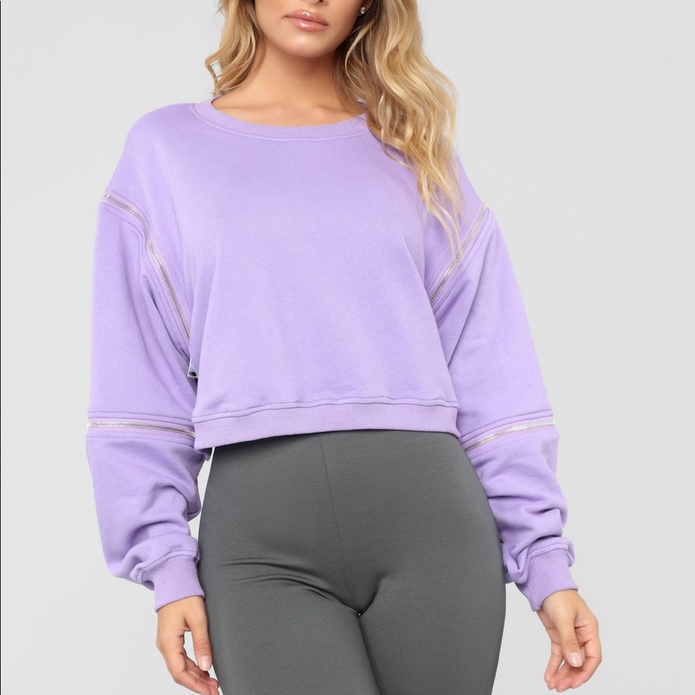 Fashion nova lavender crop sweatshirt with zips